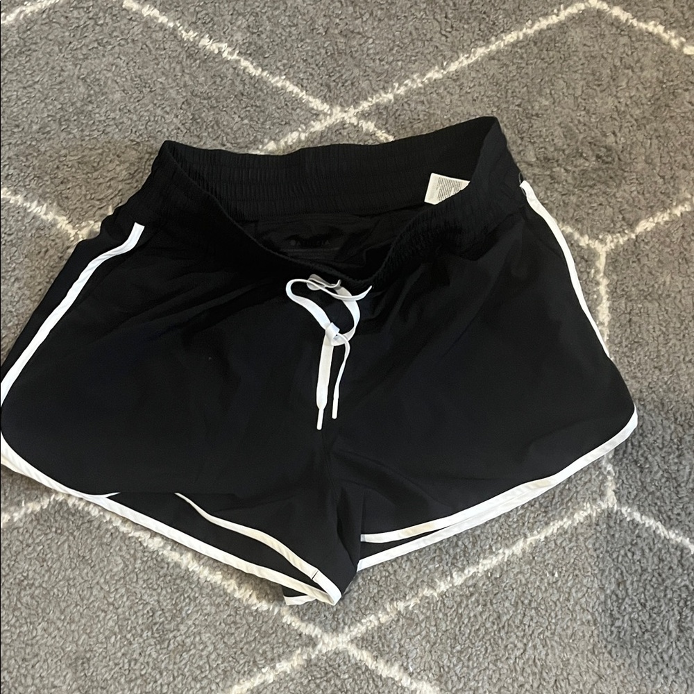 Athleta Black and White Women's Athletic Shorts